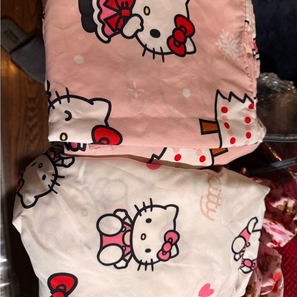 Hello Kitty Pink and White Bedding Sheets